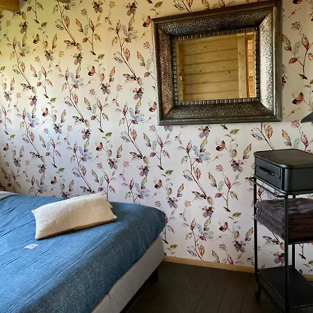 Vakantiehuis Landelijk Gelegen Houten Opperdoes