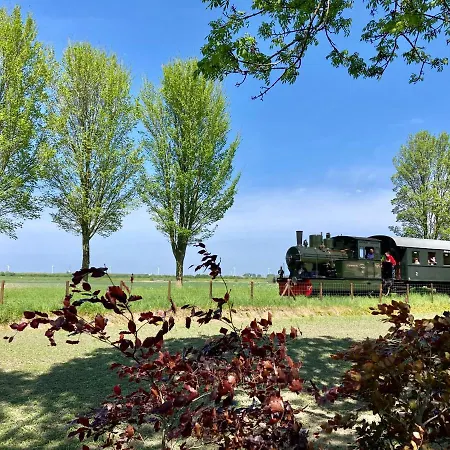 Vakantiehuis Landelijk Gelegen Houten *