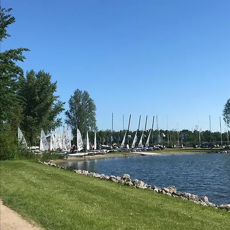 Landelijk Gelegen Houten *